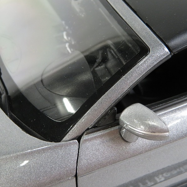 実際に弊社で買取させて頂いたWELLY/ウィリー 1/18 Audi TT Roadster/アウディ TT ロードスター ソフトトップ グレー/ミニカーの画像 5枚目