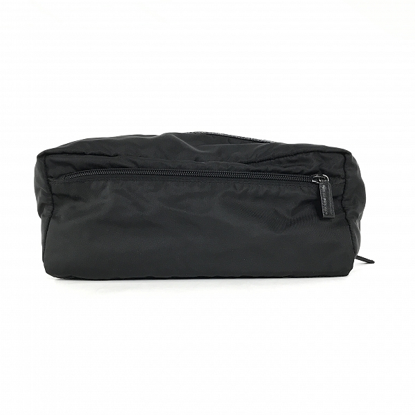 実際に弊社で買取させて頂いたPRADA/プラダ 三角プレート セカンドバッグの画像 1枚目