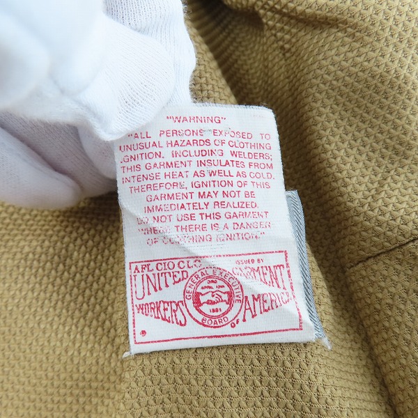 実際に弊社で買取させて頂いたCarhartt/カーハート アクティブジャケット USA製 ダック アクティブジャケット JR106 Mの画像 4枚目