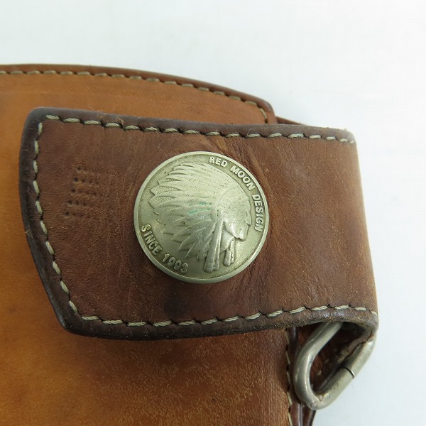 実際に弊社で買取させて頂いたRED MOON/レッドムーン コンチョ レザー 二つ折り財布 ウォレット ブラウンの画像 5枚目