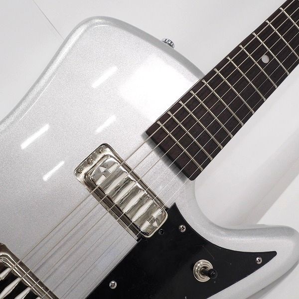 実際に弊社で買取させて頂いた★EASTWOOD GUITARS/イーストウッド AIRLINE BIGHORN Sonic Silver ビザールギター エレキギター ソフトケース付の画像 4枚目