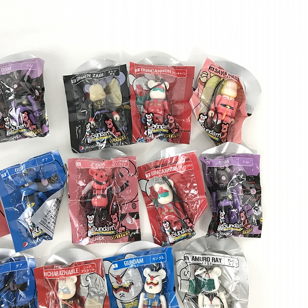 実際に弊社で買取させて頂いた【おまとめ】MEDICOM TOY/メディコムトイ BE@RBRICK/ベアブリック GUNDAM/ガンダム 16TYPEの画像 2枚目
