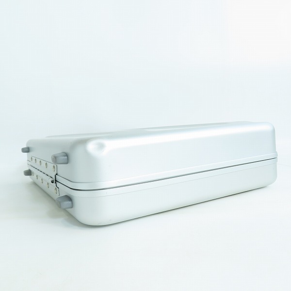 実際に弊社で買取させて頂いたZERO HALLIBURTON/ゼロハリバートン アタッシュケース　の画像 2枚目