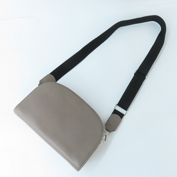 実際に弊社で買取させて頂いたnano universe/ナノユニバース ハーフムーン ショルダーバッグの画像 8枚目