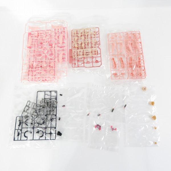 実際に弊社で買取させて頂いた【未組立】KOTOBUKIYA/コトブキヤ メガミデバイス アリス ギア アイギス 相河 愛花 仁愛の画像 4枚目