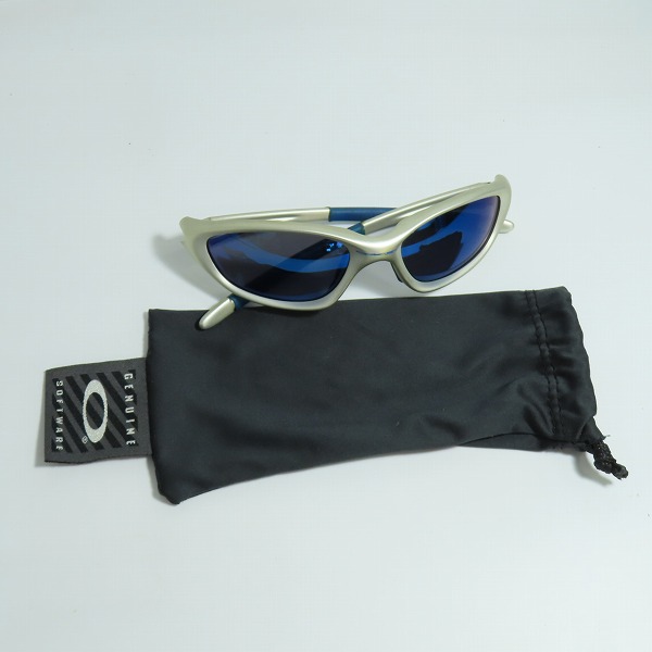 実際に弊社で買取させて頂いたOAKLEY/オークリー TWENTY/トゥエンティ/XX/20 シルバー×ブルー サングラス/アイウェアの画像 8枚目