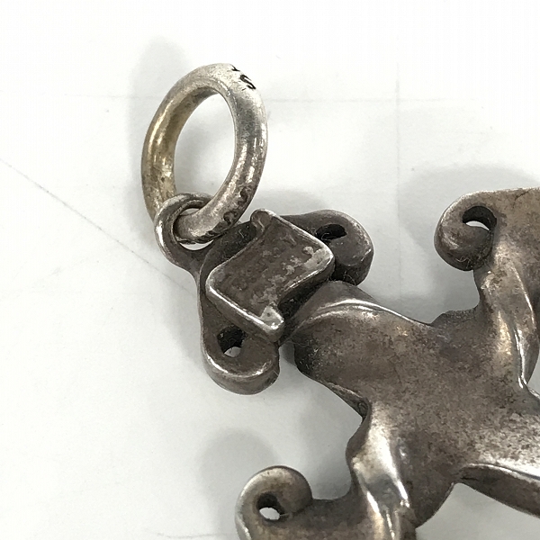 実際に弊社で買取させて頂いたSTANLEY GUESS/スタンリーゲス ツイステッドクロス ペンダントトップ/ネックレスの画像 6枚目