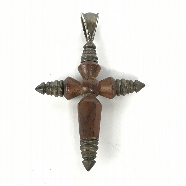 実際に弊社で買取させて頂いたSTANLEY GUESS/スタンリーゲス スモール ウッド クロス ペンダントトップ/ネックレスの画像 1枚目