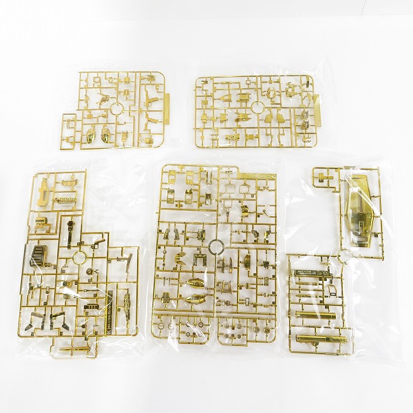 実際に弊社で買取させて頂いた【未組立】BANDAI/バンダイ MG 1/100 ガンダムベース限定景品 RX-78-2 ガンダム Ver.3.0 ゴールドコーティング/ガンプラの画像 3枚目