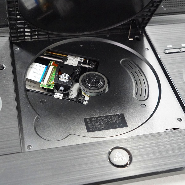 実際に弊社で買取させて頂いたGREEN HOUSE/グリーンハウス 11N1PBD 2019年製 11.4インチ ポータブルブルーレイプレーヤー 動作確認済みの画像 2枚目