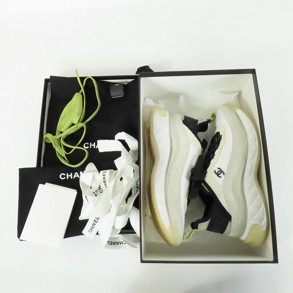 実際に弊社で買取させて頂いたCHANEL/シャネル 22SS バックロゴ CCココマーク スニーカー G35617/38の画像 8枚目
