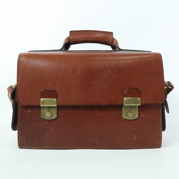 実際に弊社で買取させて頂いたHERZ/ヘルツ レザー サイコロ型 ショルダー/カメラバッグ n-27