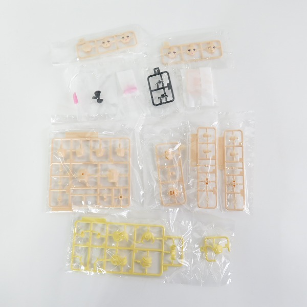 実際に弊社で買取させて頂いた【未組立】アルファマックス/スカイチューブ ダークアドベント ドラゴンドレス ソフィア DX Ver. 1.1/プラモデルの画像 2枚目