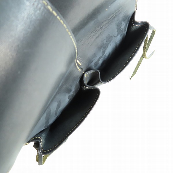 実際に弊社で買取させて頂いたRED MOON/レッドムーン ダブル ヒップバッグの画像 3枚目