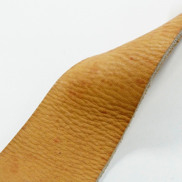 実際に弊社で買取させて頂いたAria Pro II/アリアプロ2 レザー調 ギターストラップ ベースストラップ ベージュ系の画像 5枚目