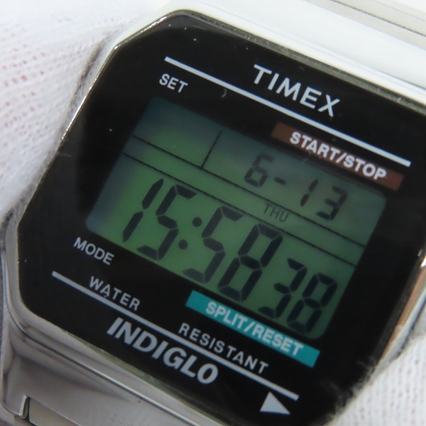 実際に弊社で買取させて頂いたTIMEX/タイメックス NDIGLO/インディグロ デジタル 金属製伸縮ベルト 腕時計 T78587 の画像 4枚目