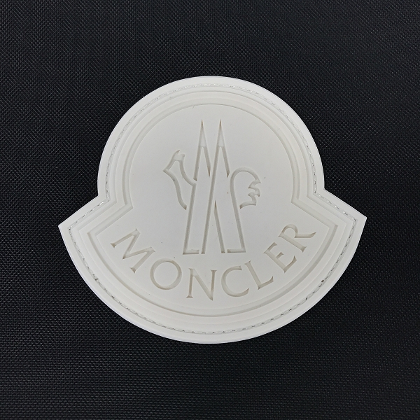 実際に弊社で買取させて頂いたMONCLER/モンクレール LARGE POUCH/ラージポーチ クラッチバッグ F109A6A70000の画像 4枚目