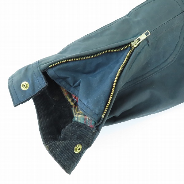 実際に弊社で買取させて頂いたBelstaff/ベルスタッフ 60～70’ ビンテージ トライアルマスタージャケット オイルドジャケット 44/46の画像 5枚目