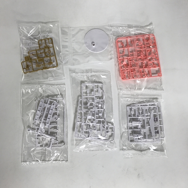 実際に弊社で買取させて頂いた【未組立】KOTOBUKIYA/コトブキヤ メガミデバイス 1/1 マジカルバーゼラルド 特典付きの画像 3枚目