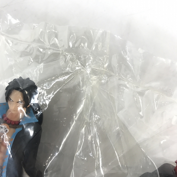 実際に弊社で買取させて頂いた【未開封含む】BANDAI/バンダイ 超ワンピーススタイリング シャンクス/ルフィ/エース３点セットの画像 6枚目