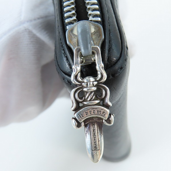実際に弊社で買取させて頂いたCHROME HEARTS/クロムハーツ ラウンドジップ レザーコインケース/小銭入れの画像 5枚目