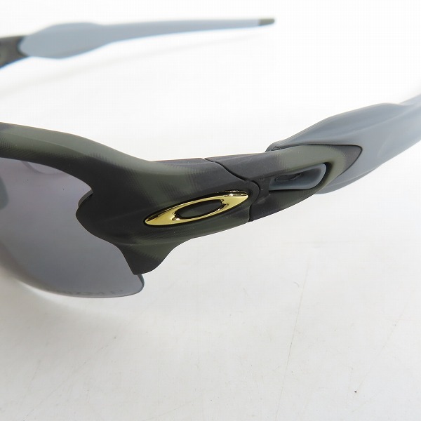 実際に弊社で買取させて頂いたOAKLEY/オークリー FLAK 2.0 偏光レンズ サングラス/アイウェアの画像 6枚目