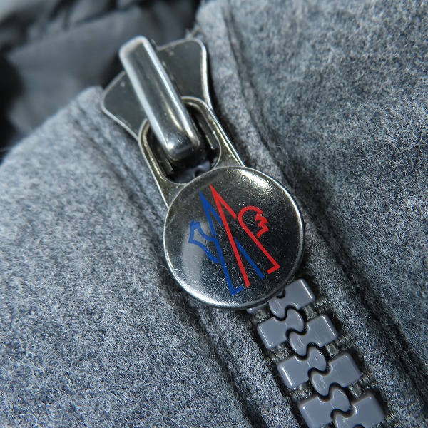 実際に弊社で買取させて頂いた【JPタグ】MONCLER/モンクレール MONTGENEVRE/モンジュネーブル ダウンジャケット C20914033805 54272/3の画像 8枚目