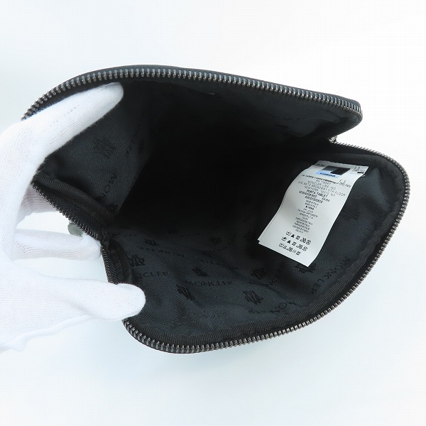 実際に弊社で買取させて頂いたMONCLER/モンクレール  セカンドバッグ ポーチ クラッチバッグ 3209A0081900 54164の画像 3枚目