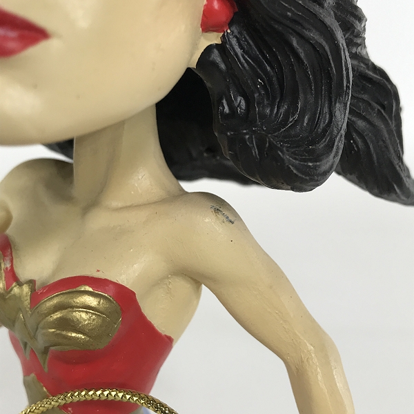 実際に弊社で買取させて頂いたMONOGRAM/モノグラム DCコミック WONDER-WOMAN/ワンダーウーマン ボブルヘッド フィギュアの画像 5枚目