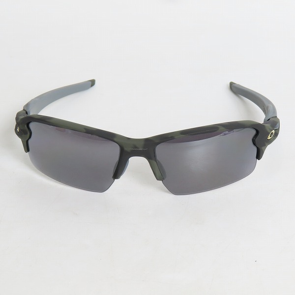 実際に弊社で買取させて頂いたOAKLEY/オークリー FLAK 2.0 偏光レンズ サングラス/アイウェア