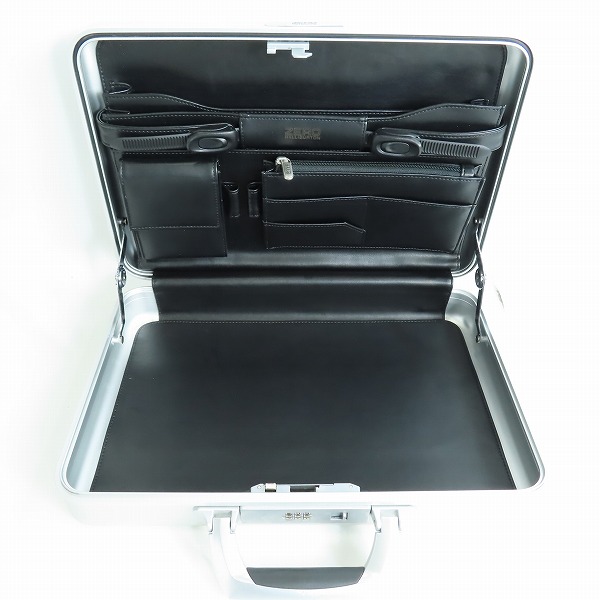 実際に弊社で買取させて頂いたZERO HALLIBURTON/ゼロハリバートン アタッシュケース　の画像 4枚目