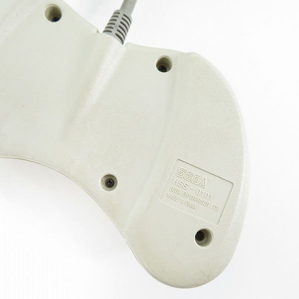 実際に弊社で買取させて頂いた【ジャンク】SEGA/セガ SEGA SATURN/セガサターン/SS 本体 HST-3220 ミストグレー/白の画像 8枚目