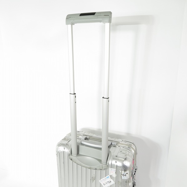 実際に弊社で買取させて頂いたRIMOWA/リモワ トパーズ チタニウム キャビン マルチホイール 2輪 キャリーケース 32L/920.52の画像 2枚目