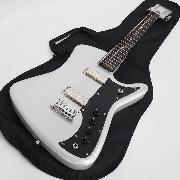 実際に弊社で買取させて頂いた★EASTWOOD GUITARS/イーストウッド AIRLINE BIGHORN Sonic Silver ビザールギター エレキギター ソフトケース付