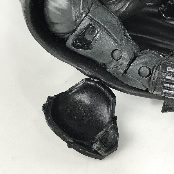 実際に弊社で買取させて頂いた【難あり】McFARLANE TOYS/マクファーレントイズ DC Multiverse/DCマルチバース BATMAN UNMASKED/バットマン（マスクなし）の画像 5枚目