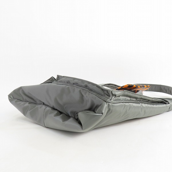 実際に弊社で買取させて頂いた【未使用】COMME des GARCONS/コムデギャルソン×ポーター 381-17404 TANKER HELMET BAG タンカーヘルメットバッグの画像 2枚目