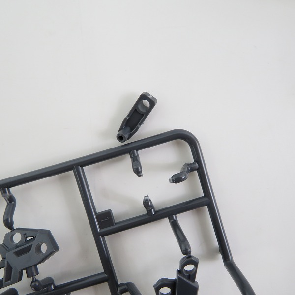 実際に弊社で買取させて頂いた【未組立】KOTOBUKIYA/コトブキヤ M.S.G メカサプライ エクスアーマーE グレーVer./ブラックVer. 4点セットの画像 2枚目