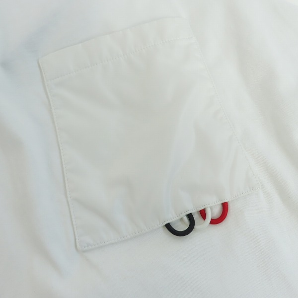 実際に弊社で買取させて頂いた【JPタグ】MONCLER/モンクレール MAGLIA T-SHIRT Uネック 胸ポケット 半袖 Tシャツ ホワイト F20918C77010 829H8/Lの画像 6枚目
