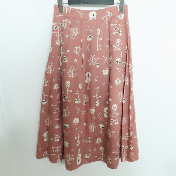実際に弊社で買取させて頂いたHYSTERICS/ヒステリックス SKULL BAND総柄 タックSK レーヨン スカート 05171AK01/Sの画像 1枚目