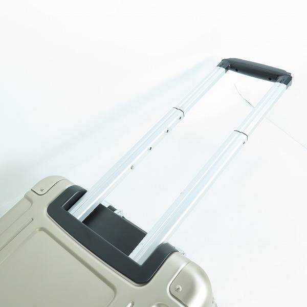 実際に弊社で買取させて頂いたZERO HALLIBURTON/ゼロハリバートン Geo Aluminum 3.0 TR スーツケース キャリーケース  ZRG2519-BRの画像 3枚目
