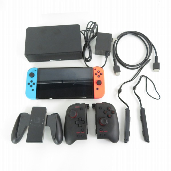 実際に弊社で買取させて頂いた任天堂 Nintendo Switch/ニンテンドースイッチ 有機ELモデル 本体 HEG-001/ホリ グリップコントローラー付き【簡易動作確認済】