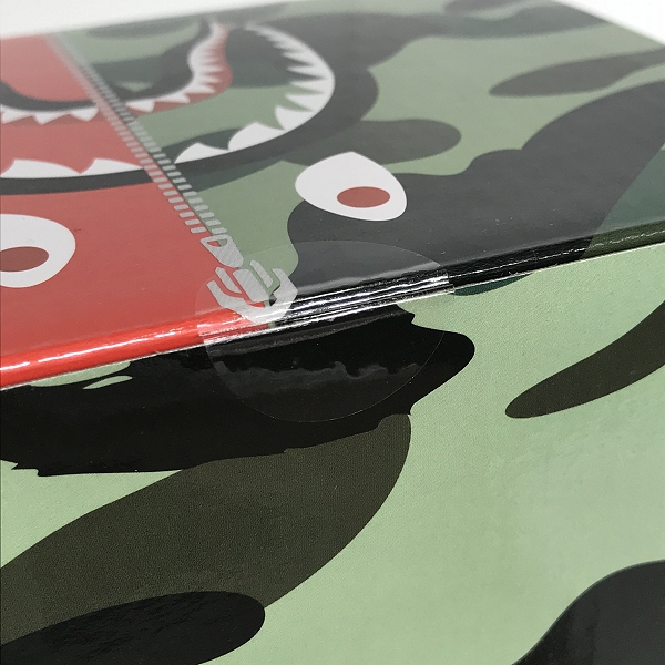 実際に弊社で買取させて頂いた【未開封】MEDICOM TOY/メディコムトイ BAPE/ベイプ 1st CAMO SHARK 400% BE@RBRICK/ベアブリックの画像 5枚目