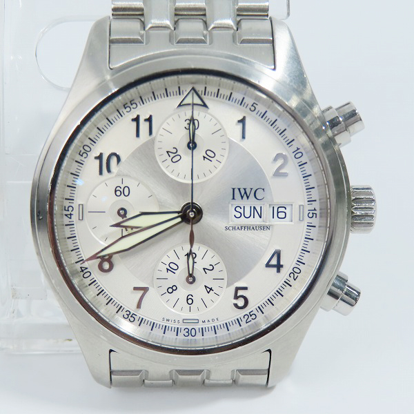 実際に弊社で買取させて頂いたIWC/アイ・ダブリュー・シー スピットファイア クロノグラフ オートマティック シルバー文字盤 ステンレススチール  IW370623の画像 1枚目