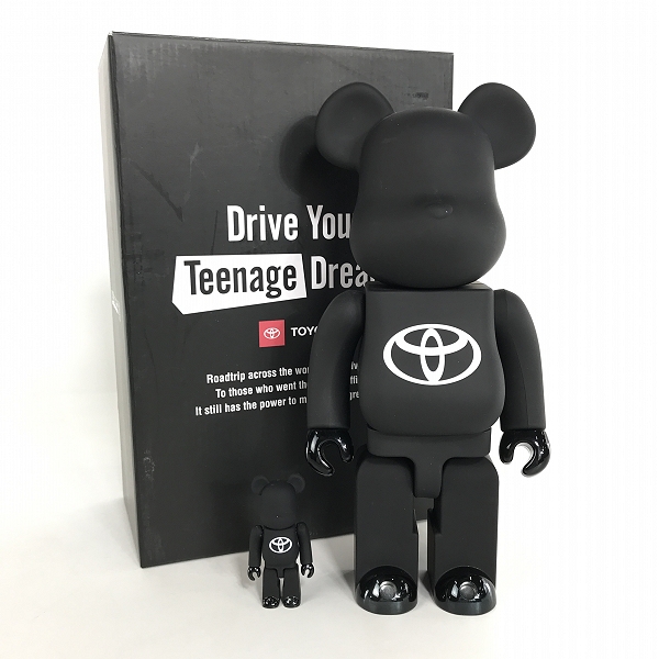 実際に弊社で買取させて頂いたMEDICOM TOY/メディコムトイ TOYOTA×BE@RBRICK トヨタ×ベアブリック Drive Your Teenage Dreams. 100％ & 400％