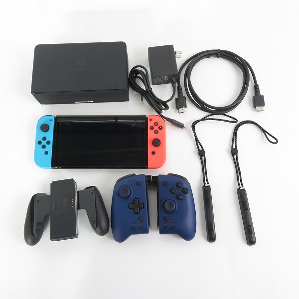 実際に弊社で買取させて頂いた任天堂 Nintendo Switch/ニンテンドースイッチ 有機ELモデル 本体 HEG-001/ホリ グリップコントローラー ブルー付き