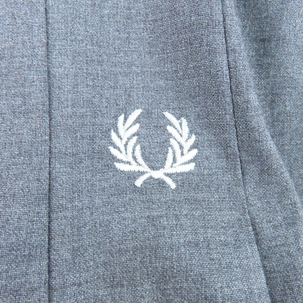 実際に弊社で買取させて頂いたFRED PERRY/フレッドペリー タックシャツワンピース F8442 8の画像 5枚目
