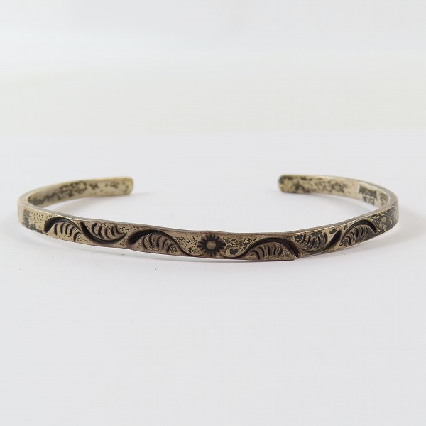 実際に弊社で買取させて頂いた【難有】ARIZONA FREEDOM/アリゾナフリーダム 太陽神 平打 シルバー バングルの画像 1枚目