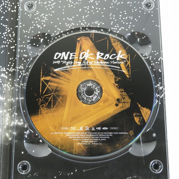 実際に弊社で買取させて頂いたBlu-ray/BD/ブルーレイ ONE OK ROCK/ワンオクロック 2014 Mighty Long Fall at Yokohama Stadiumの画像 4枚目