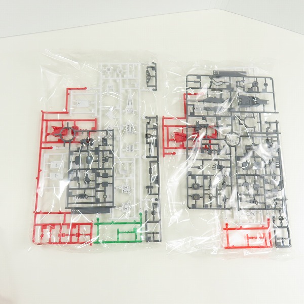 実際に弊社で買取させて頂いた【未組立】BANDAI/バンダイ 機動戦士ガンダム外伝 THE BLUE DESTINY 1/144 HGUC RX-79BD-3 ブルーディスティニー3号機 EXAMの画像 2枚目