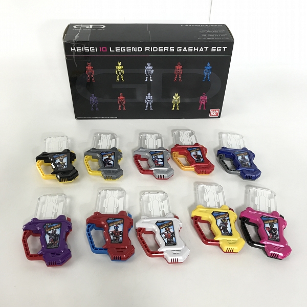実際に弊社で買取させて頂いたBANDAI/バンダイ 仮面ライダーエグゼイド 平成 10 レジェンド ライダーズ ガシャットセット 